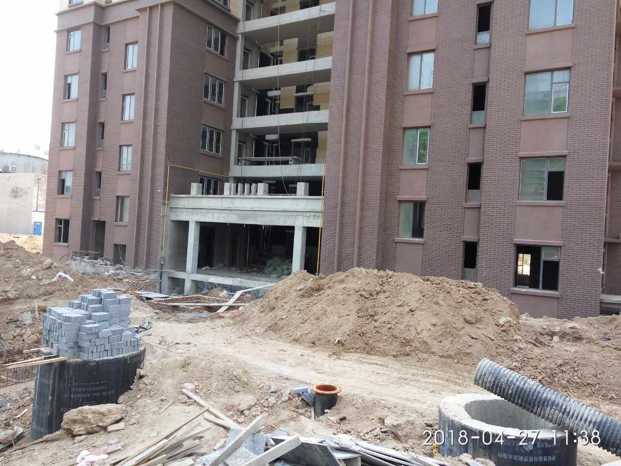 2018年4月27日王總視察（chá）太（tài）穀工地