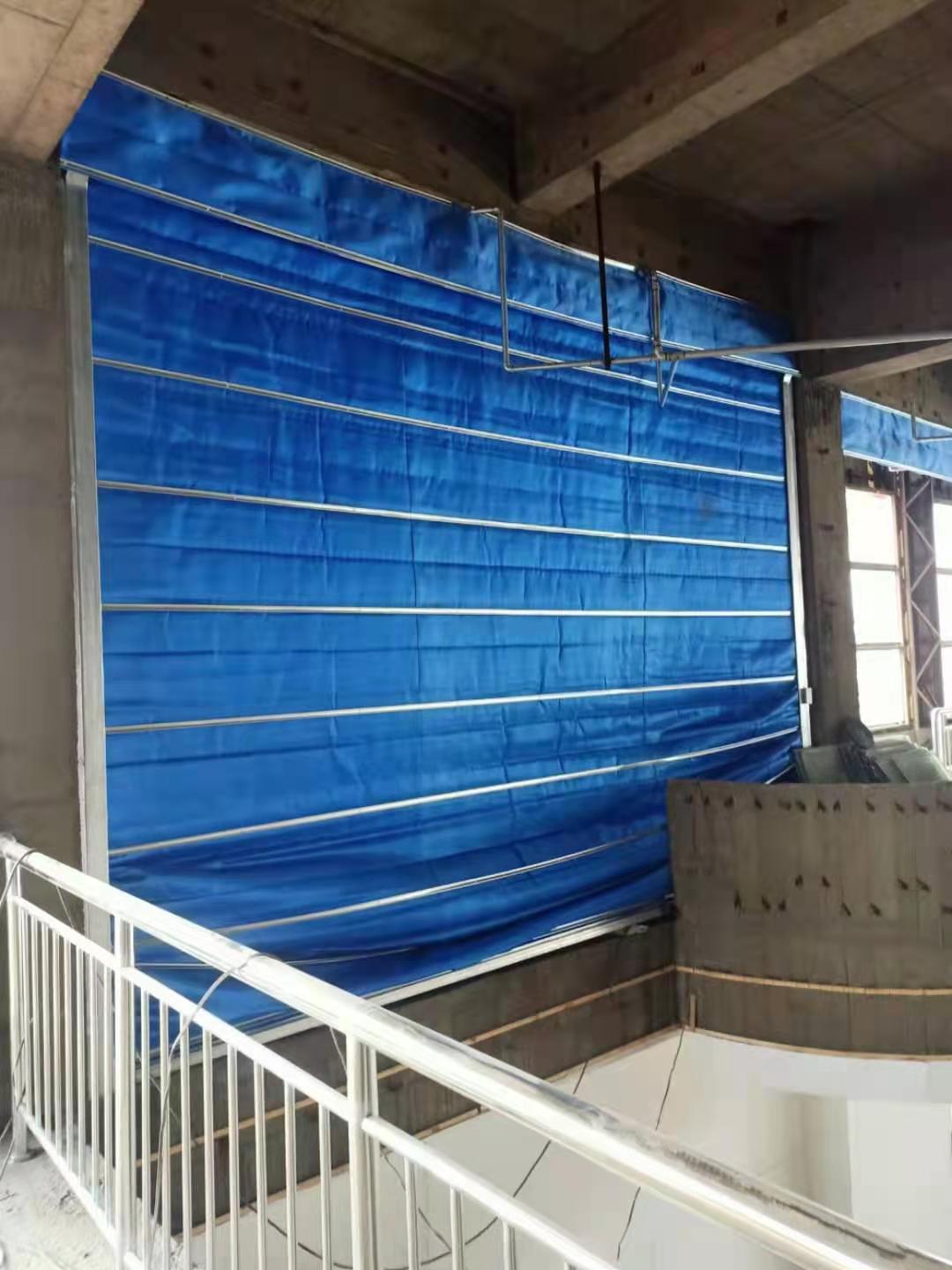 山西工程科技職業大（dà）學無機布防火卷簾門